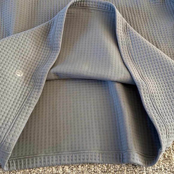 Lululemon Mock Neck Grey Waffle Sweater Top Size 6 - Picture 7 of 7